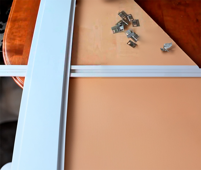 Как смонтировать каркас потолка из профиля для пластиковых панелей