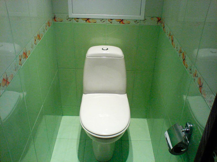 Фото дизайна отделки туалета пластиковыми панелями