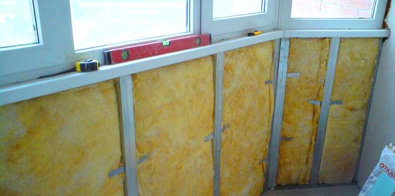 Внутренняя отделка балкона пластиковыми панелями на каркас